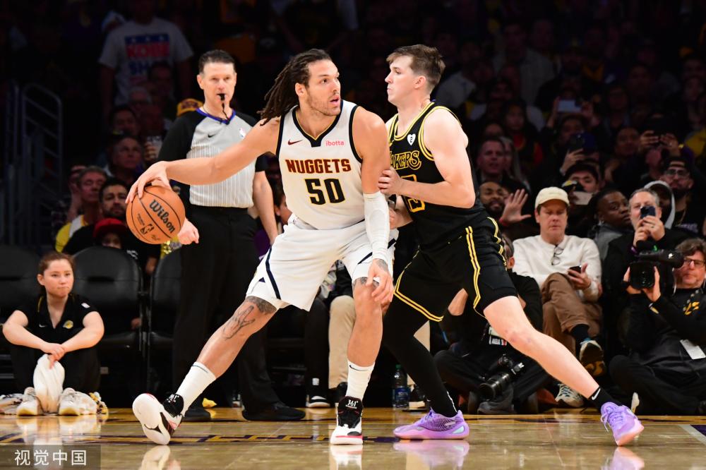 场赛事中首 场赛事中首