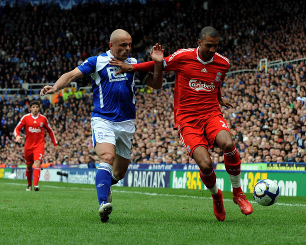 位球防守时 位球防守时