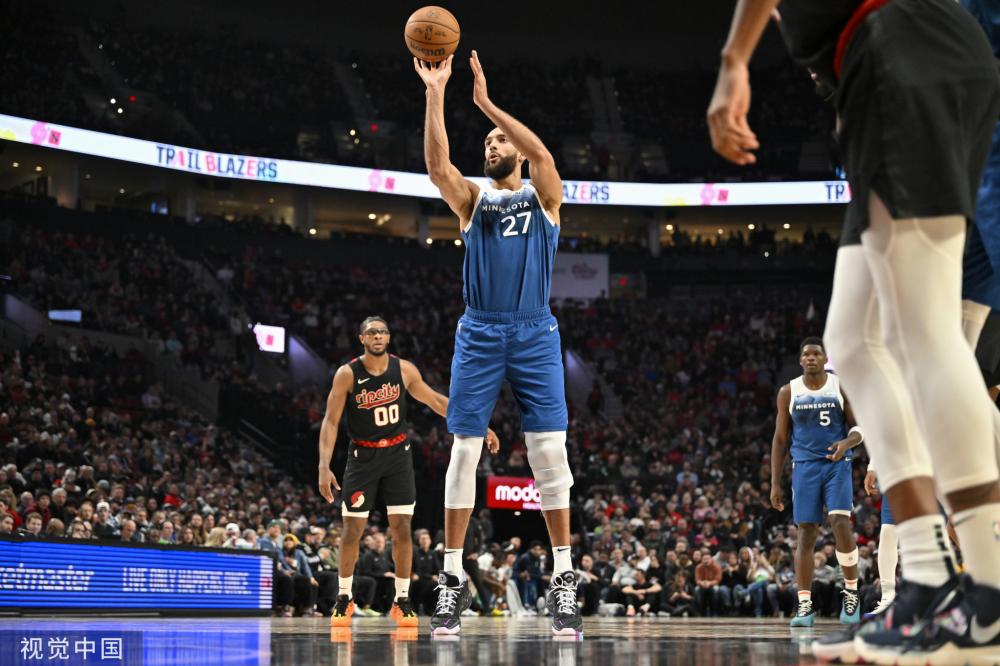 奋力拼搏迈 奋力拼搏迈